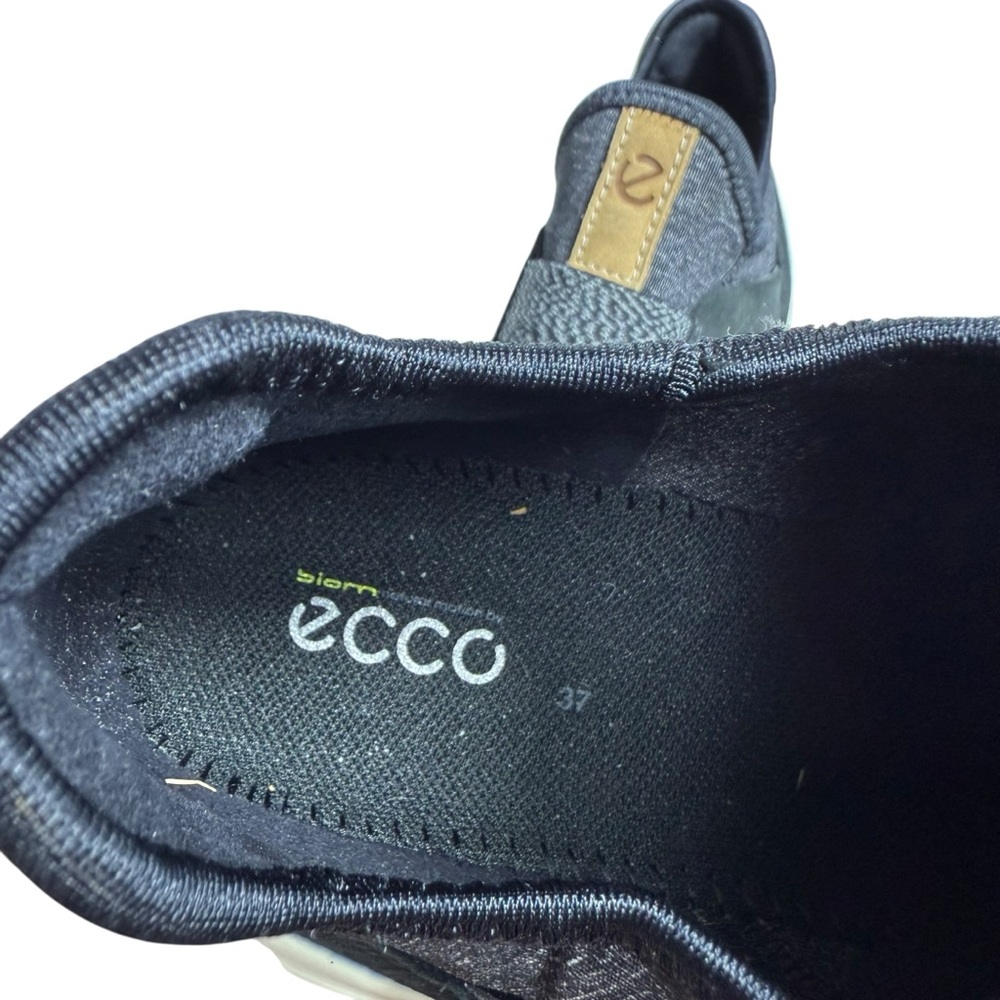 Ecco Yak Leather Slip-On Biom Sneakers | Black | Size 7.5M - Picture 9 of 12